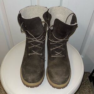 Timberland Chocolate Suede boots